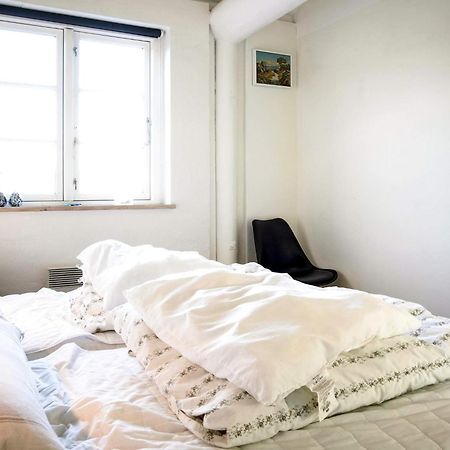 5 Person Holiday Home In AÅkirkeby エクステリア 写真