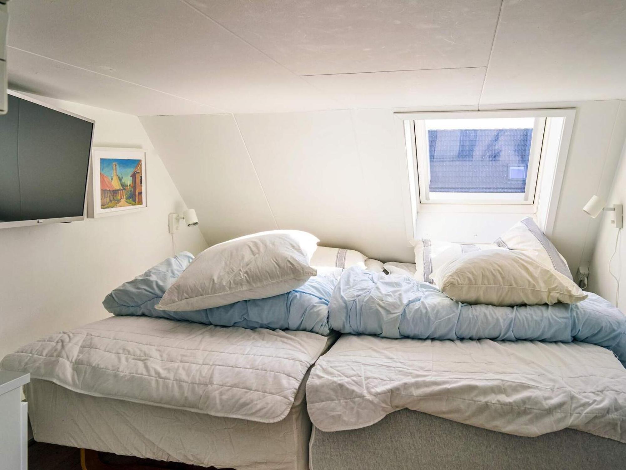 5 Person Holiday Home In AÅkirkeby エクステリア 写真